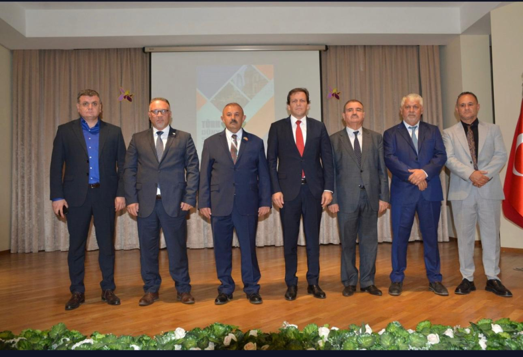 Bağımsız Şoför Okulları Birliği Bakü’deki Türk Dünyası Trafik Sempozyumu’ndaydı