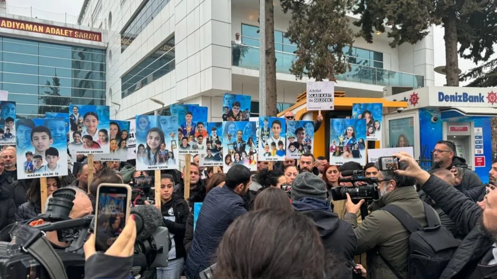 İsias Davası dördüncü duruşması aranın ardından yeniden başladı