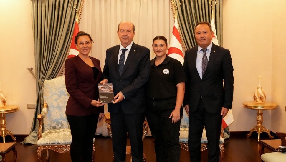 Cumhurbaşkanı Tatar, Uyuşturucuyla Mücadele Komisyonu Başkanı ve üyelerini kabul etti