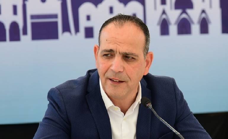 Harmancı’dan Bakan Oğuz’a: “Suriçi’ne modern park alanı yapılması için neden imza koymuyorsunuz?”