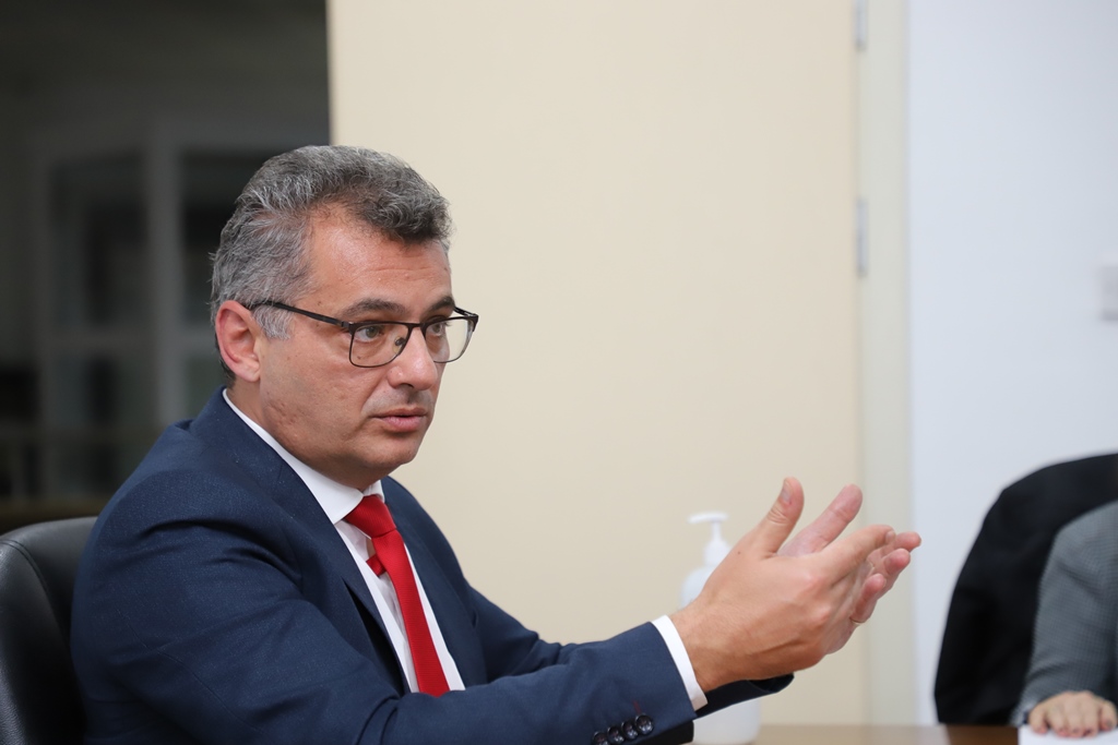 “İnsanların alım gücünü daha da düşürttüler”