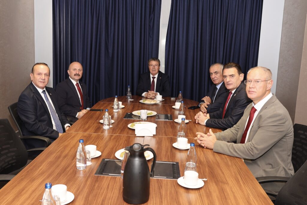 Başbakan Üstel, Adıyaman Valisi Varol’la görüştü