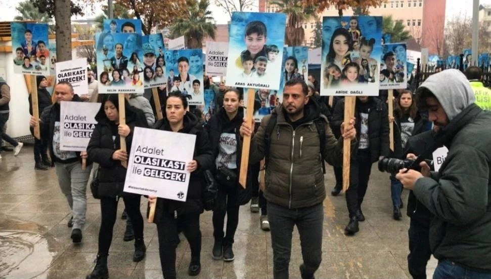 “Çocuklarımız için, ailelerimiz için, adalet için…”