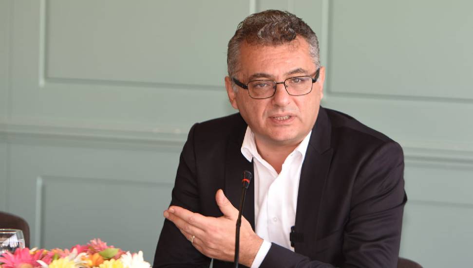 Erhürman: Biz her türlü diyaloğu olumlu buluyoruz