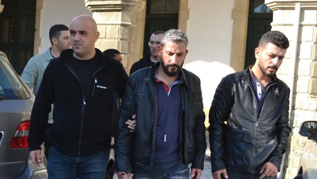 Askeri yasak bölgeyi ihlal ettiler