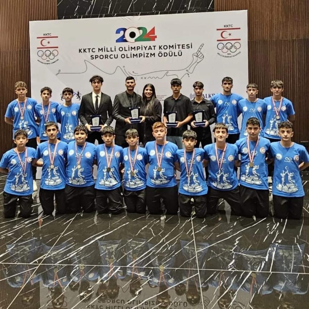 Hala Sultan İlahiyat Koleji Öğretmen ve Öğrencileri 6 Ödül Alarak Büyük Ses Getirdi