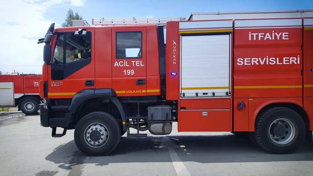 Boğaz Mevkiinde Seyir Halindeki Kamyonette Yangın Paniği