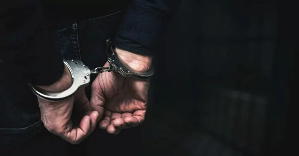 Trafik cezası makbuzunu sahteledi