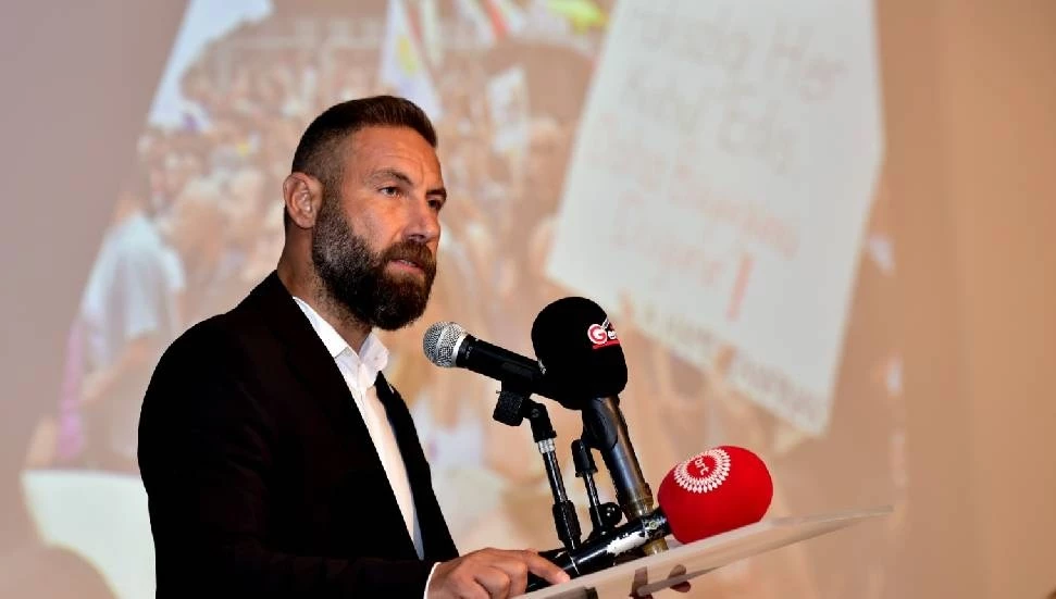 Burak Maviş: Külliye dört nala hızla yapılırken, Eğitim Bakanlığı, okul yapımı için iş insanlarını bekliyor