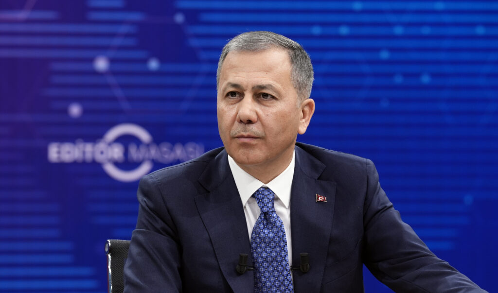 Ali Yerlikaya: İstanbul’da yılbaşı günü alınacak tedbirler artırıldı