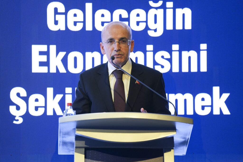 Şimşek: “Türkiye’de ciddi bir enflasyon ve hayat pahalılığı sorunu var