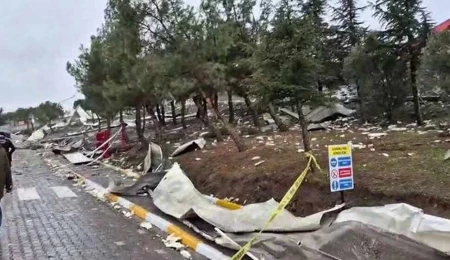 Türkiye’nin Balıkesir ilindeki patlayıcı fabrikasında yangın: 13 can kaybı, 3 yaralı!