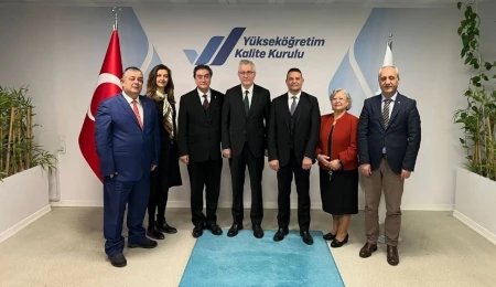 Kıbrıs Üniversiteler Birliği heyetinden YÖKAK’a ziyaret