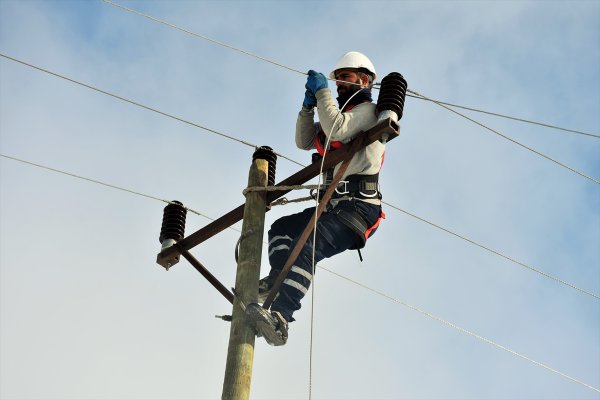 Alsancak’ta elektrik kesintisi