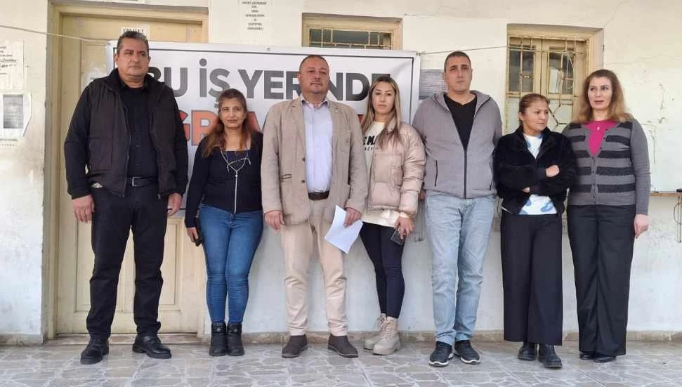 Gazimağusa Ehliyet Şubesi’nde personel eksikliği ve koşullar protesto edildi!