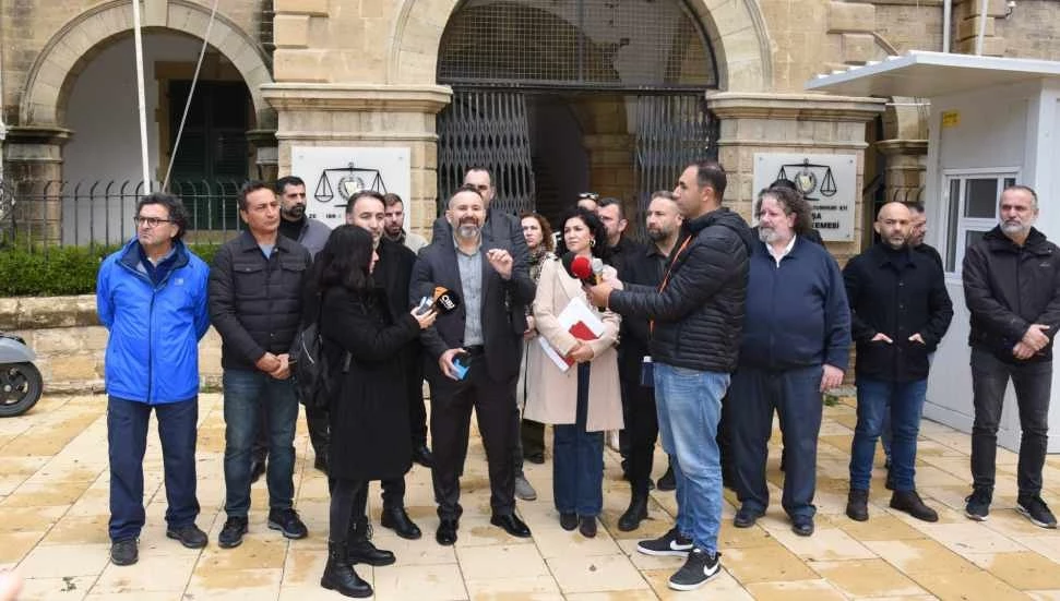 Sendikalar grev yasağıyla ilgili kararname aleyhine ara emri başvurusu yaptı