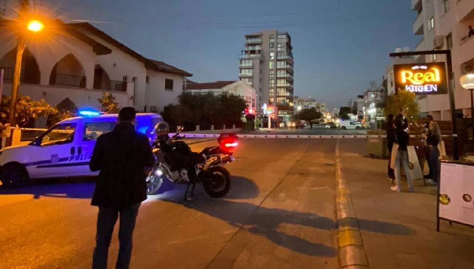 Girne’de bomba ihbarı: Polisler olay yerinde