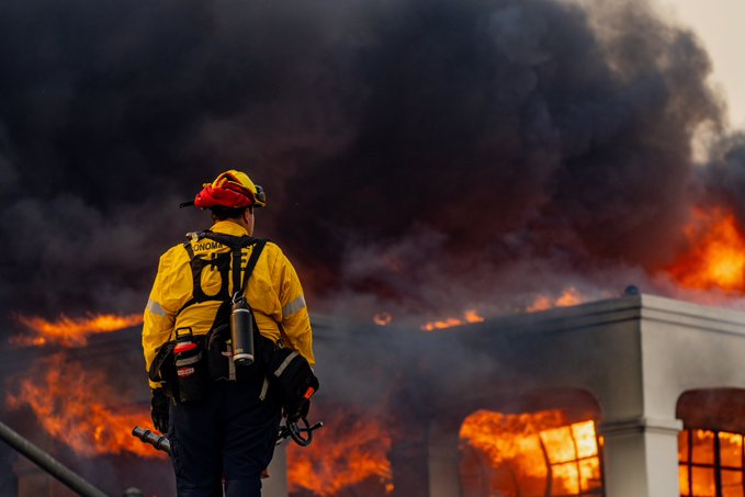 Dünya Meteoroloji Örgütü: Los Angeles’taki yangınlar herkes için korkunç bir trajedi