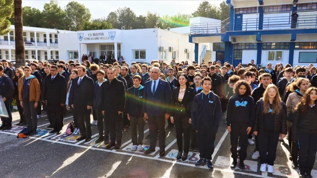 İlk ve orta dereceli okullarda karneler dağıtıldı, tatil başladı!