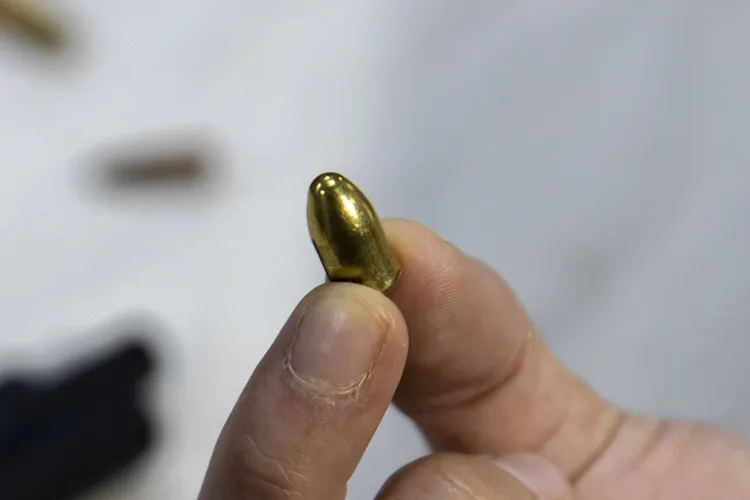 Tırda yapılan aramada uyuşturucu ve tabanca mermisi bulundu