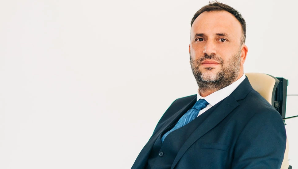 “Gündemimiz barış mı olacak silahlar mı?”