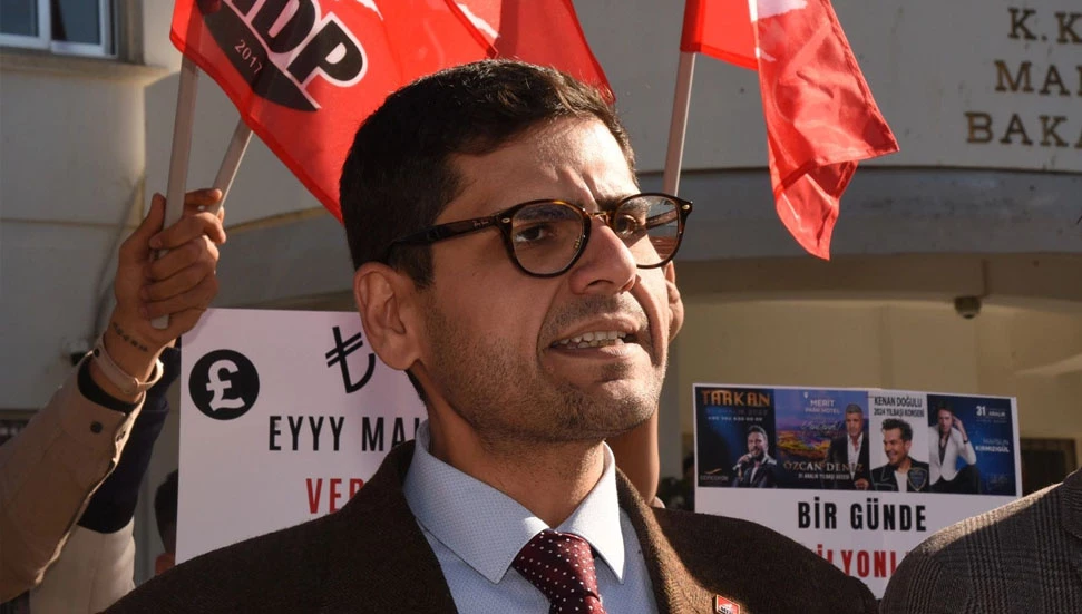 Asgari ücret belirlenmeden fiyatların zamlanması kabul edilemez !