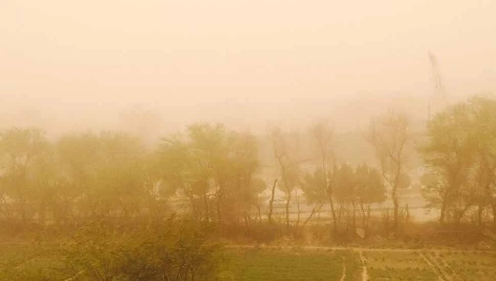 Ülke tozlu havanın etkisi altında