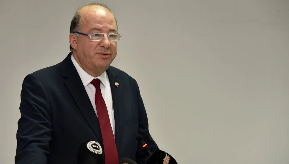 Bakan Dinçyürek, hastaneye kaldırıldı!