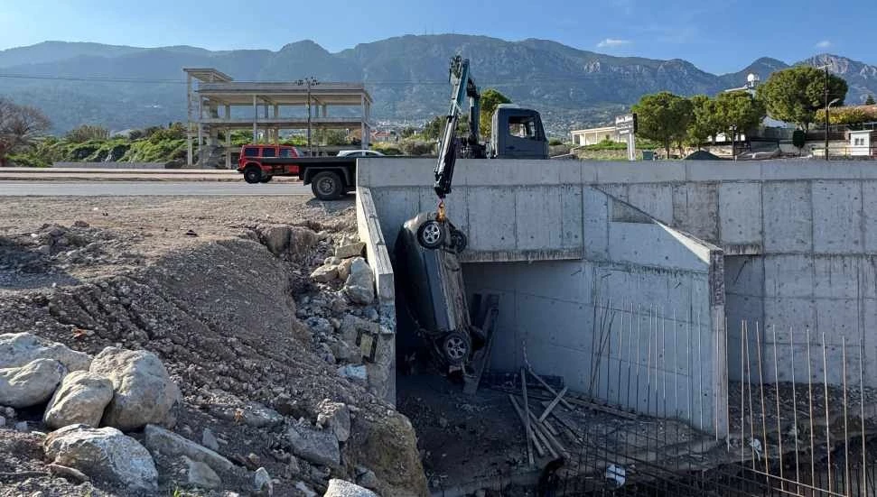 Emre Aşuluk yaralandı!