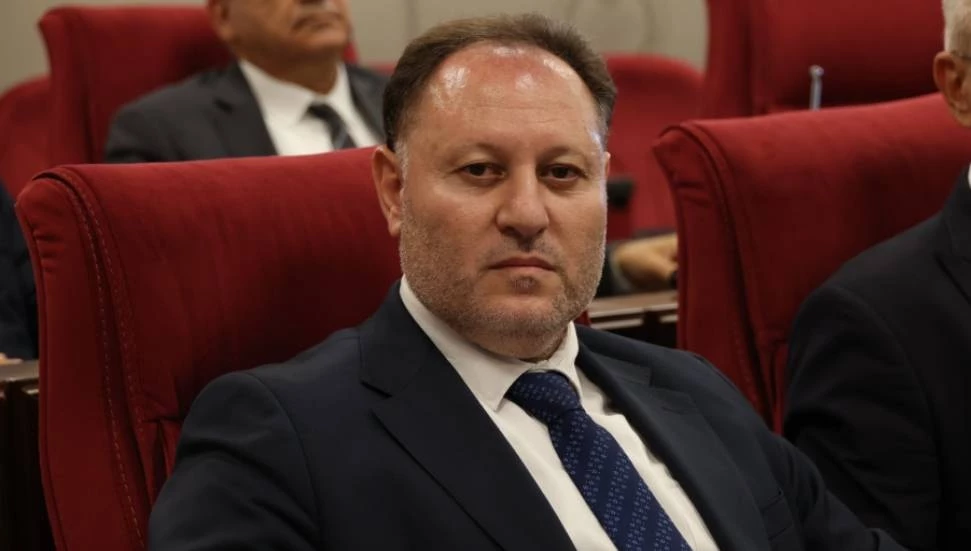 Öztürkler: ”Nedense bazı vekiller, yurtdışına sadece meclis günleri gidiyor”