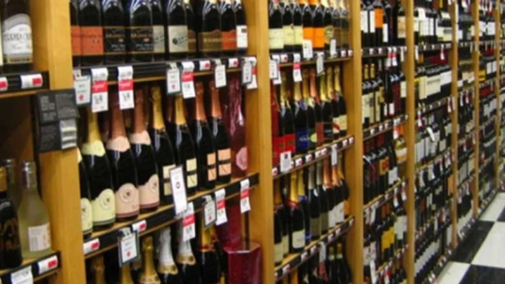 Mağusa’da alkollü içki satışı yapan iş yerleri dikkat!