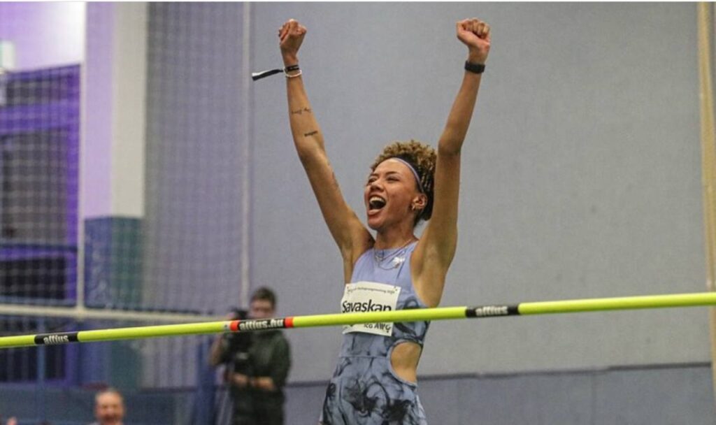 Buse Savaşkan, Fransa’da üçüncü oldu!