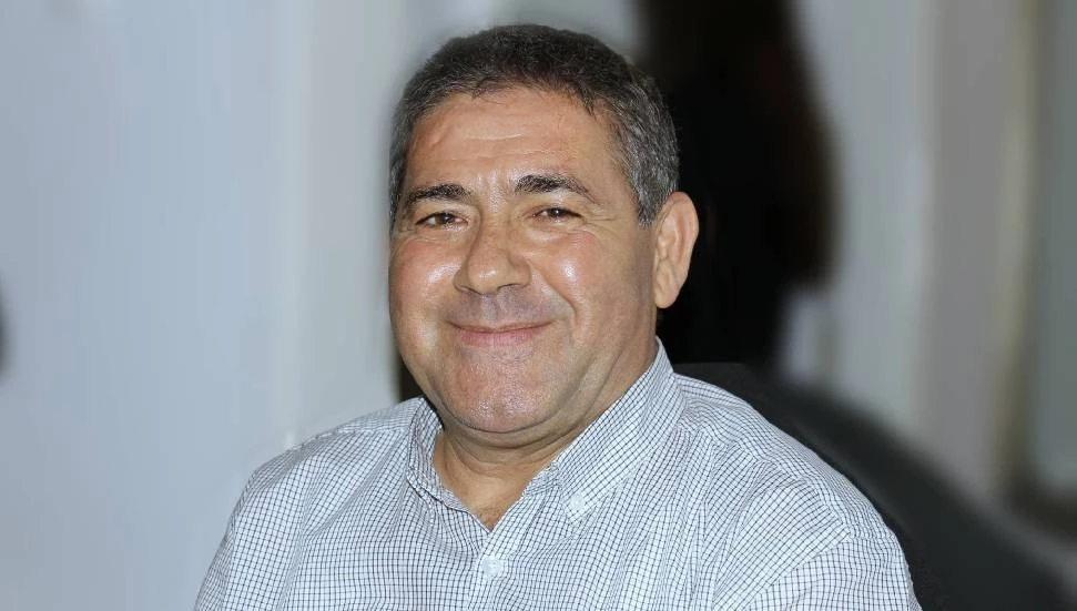 Hasan Amca televizyonlardaki reklam ses seviyelerini eleştirerek YYK’ya şikayetini iletti!