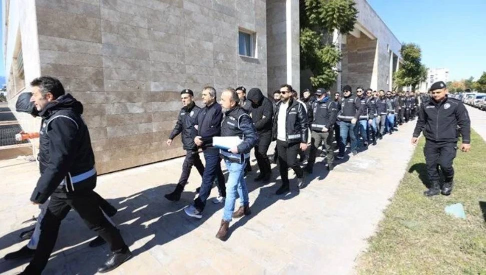 Türkiye’de Maydonoz Döner’e yönelik FETÖ soruşturmasında 126 kişi tutuklandı