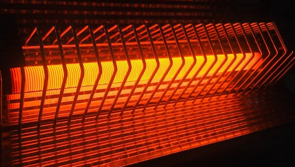 Mobilya ve eşyalar tamamen yandı