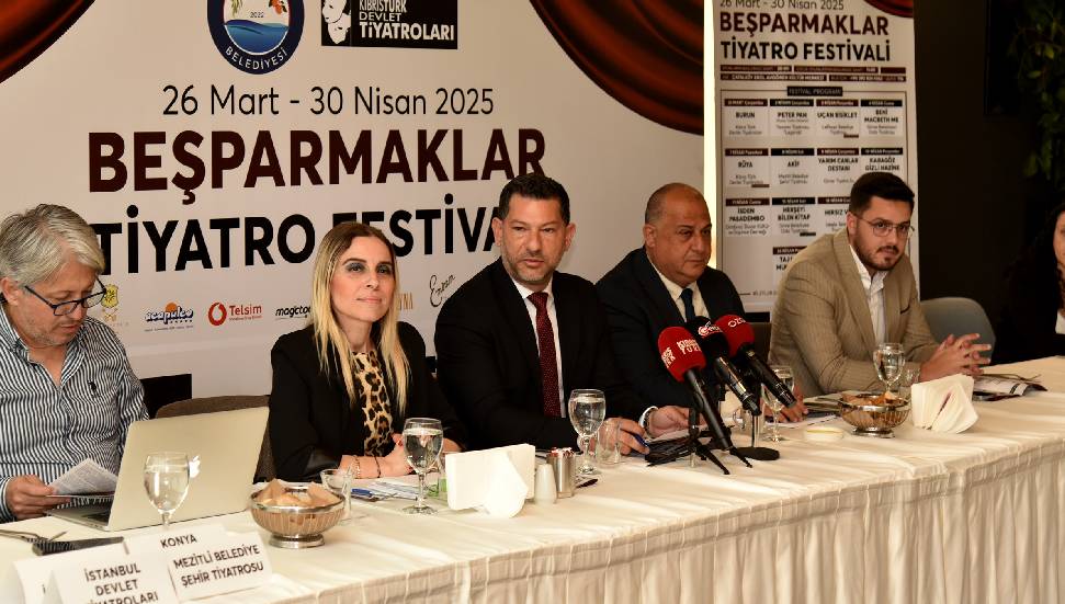 Kırok: ”3 çocuk, 11 yetişkin oyunu yanında bir de Rusça oyun sahnelenecek”