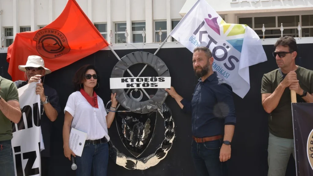 Öğretmen sendikaları eylem düzenliyor!