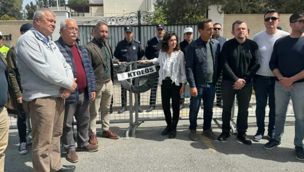 “Halkın haber alma hakkı ihlal edildi”