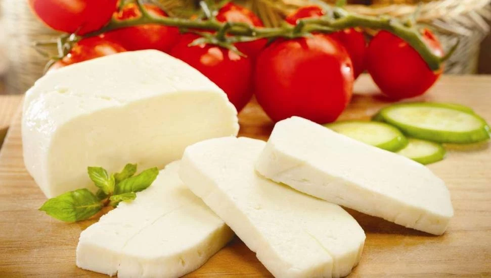 Rum tarım örgütleri hellim genelgesine itiraz gösterirken, Peynir Üreticileri Birliği memnun