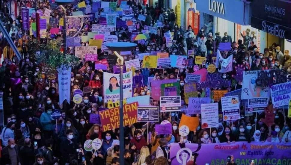 KTÖS ve Proodeftiki’den açıklama: Hedefimiz, kadınların eşit haklara sahip olduğu bir dünya yaratmak