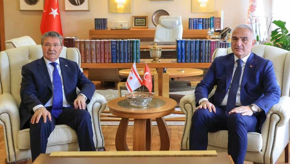” Turizmde hedefimiz istikrarlı büyüme”