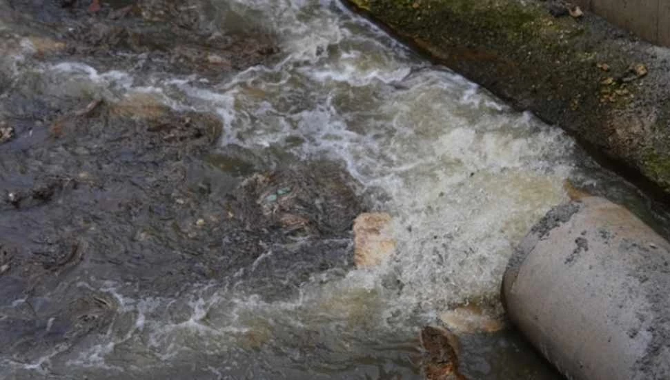 Gemikonağı’nda lağım suları çevreyi kirletiyor!