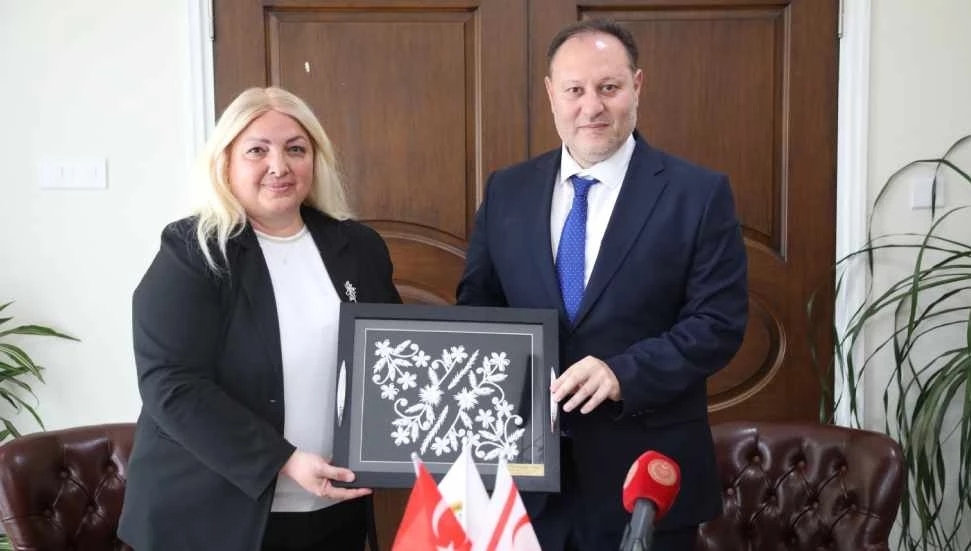 Öztürkler’den, Mehmetçik-Büyükkonuk Belediyesi’ne ziyaret