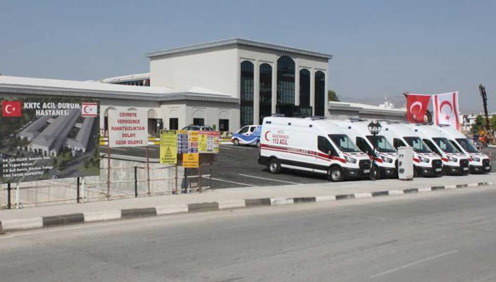 3 yaşındaki çocuk üçüncü kattaki balkondan düştü!