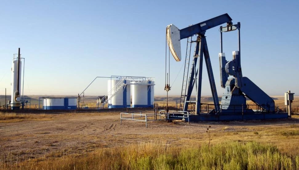 Petrol fiyatları, haftalık kayıplara hazırlanıyor