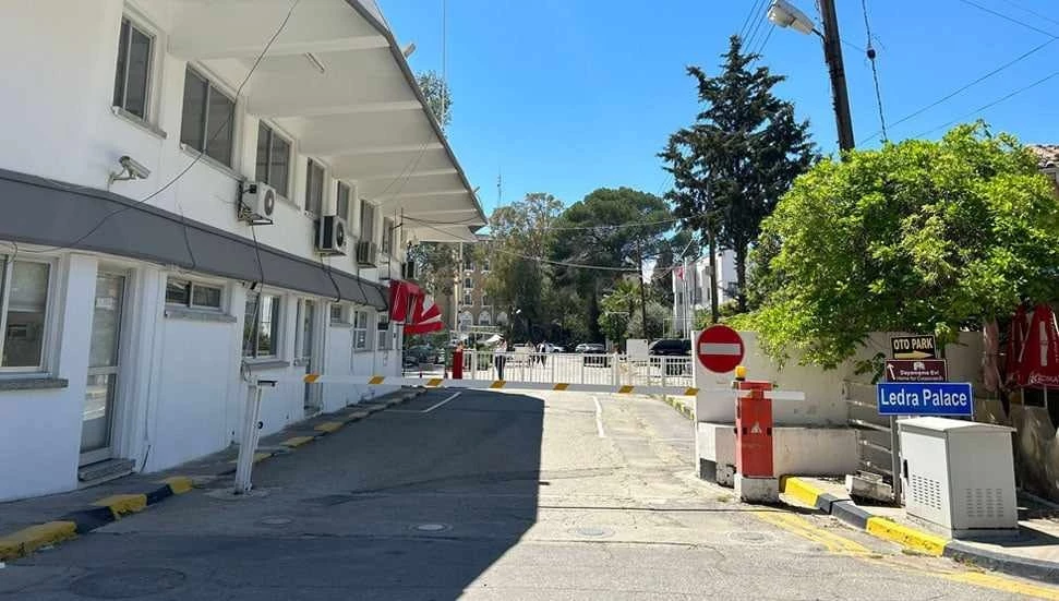 22 yıl önce bugün Ledra Palace karşılıklı geçişlere açıldı