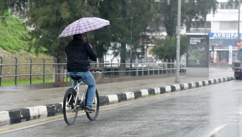 Yer yer sağanak bekleniyor