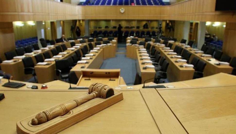 Rum Meclisi savunma sanayi konusunu görüşecek: Rum Milli Muhafız Ordusu’na ürüm tedariği ele alınacak