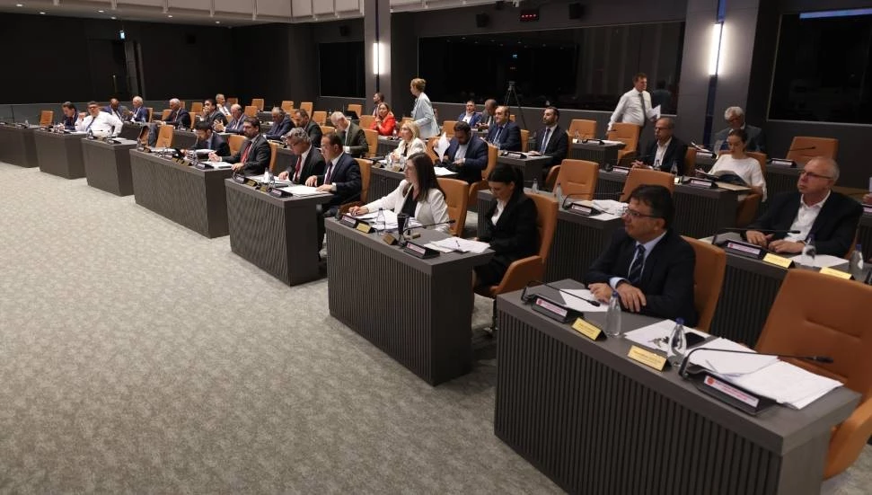 Meclis oturumuna ‘nisap’ yetersizliğinden ara verildi