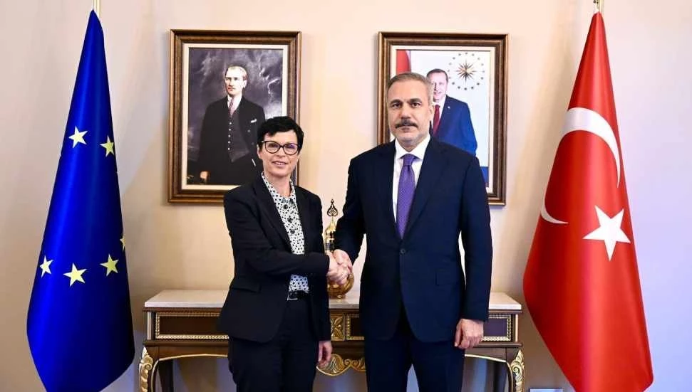 Fidan, AB Komiseri Kos ile görüştü: AB’nin güvenilir ve ilkeli bir genişleme politikasına ihtiyacı var